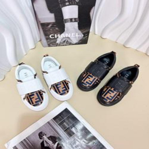 아동용 스니커즈