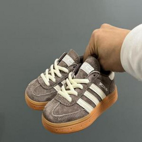 아동용 스니커즈