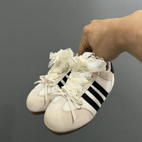 아동용 스니커즈