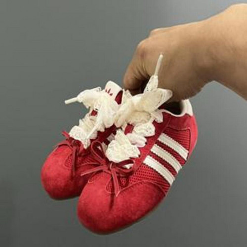 아동용 스니커즈