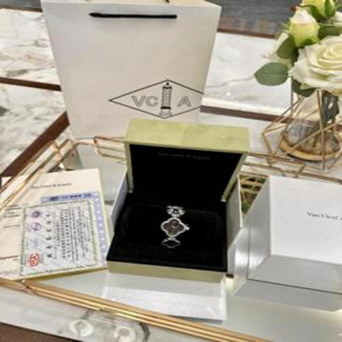 여성용 뱅글 시계